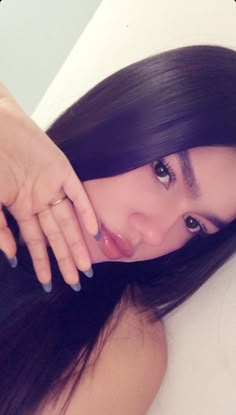 María F